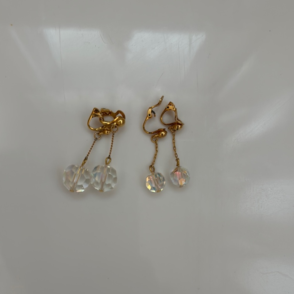 Antique Pair Elegant Gold and Crystal Drop clip on Earrings